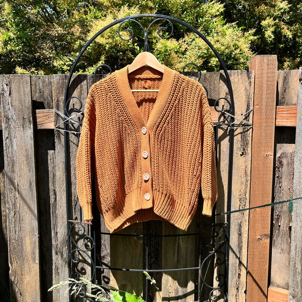 Babaá Cardigan no. 18 in Terracotta